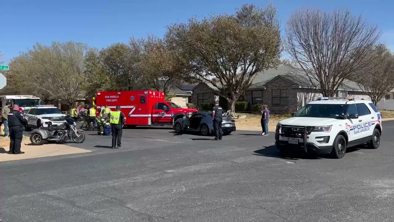 Trike Loses Contest with Supra