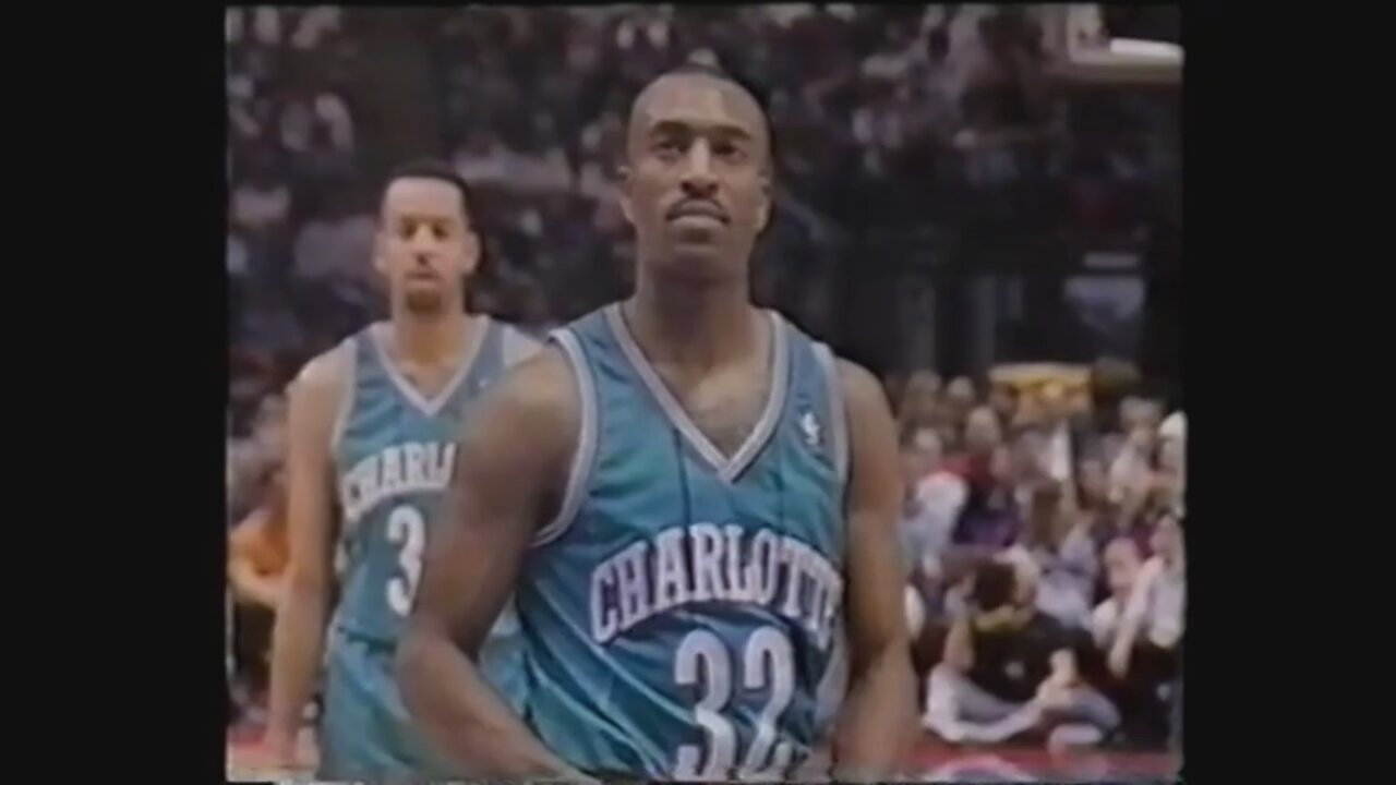 Hersey Hawkins 31 Points @ 76ers, 1993-94.