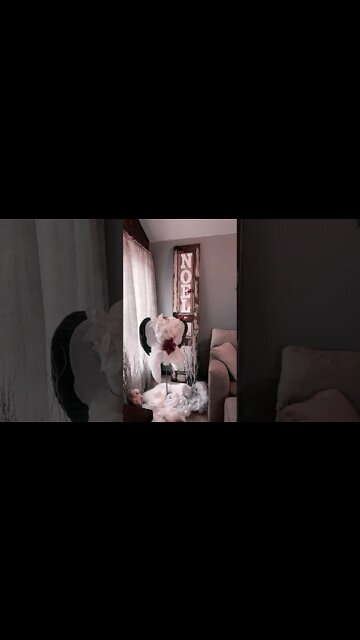 Goodwill Christmas picture Find