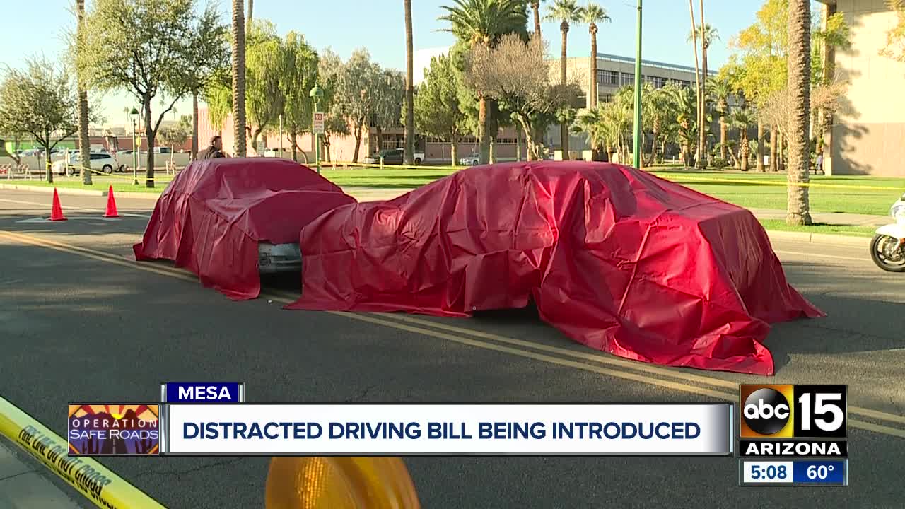 Distracted driving bill being introduced by Arizona lawmaker