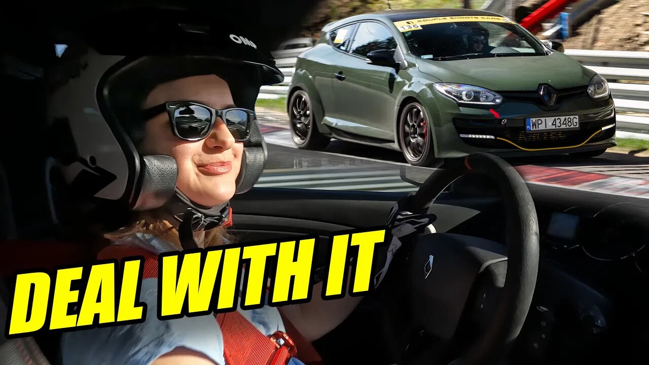 SHE is Really Smooth in Her Megane R.S.! | Nürburgring