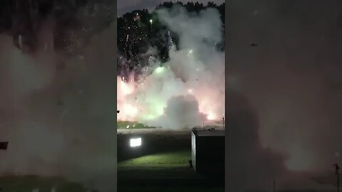 Mrbeast House VS 1000 fireworks