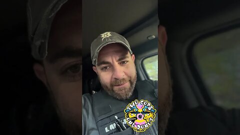 Cop lose foot chase with criminal! #donut5000 #chase #police #funny #new #trending #fyp #viral