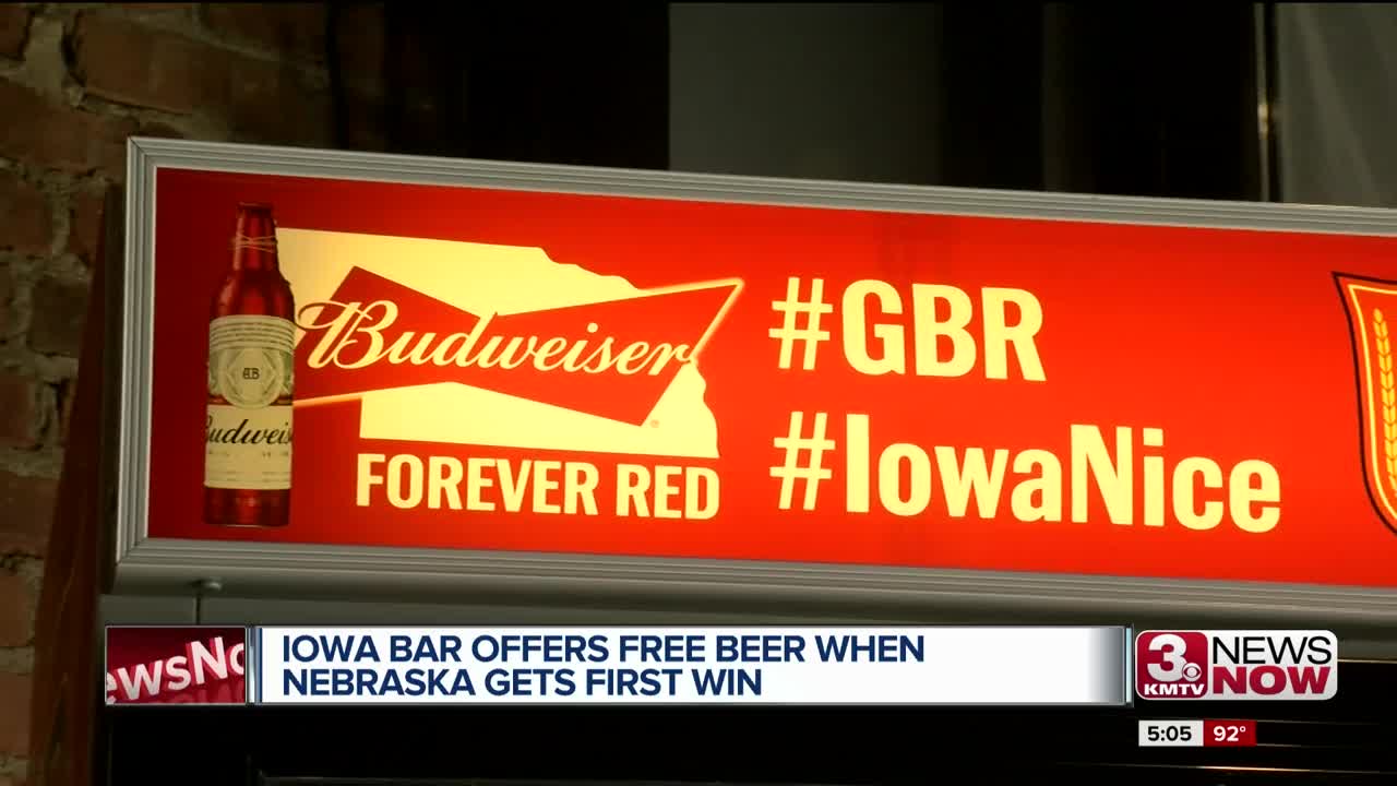 Iowa bar offers free beer when Nebraska wins first game