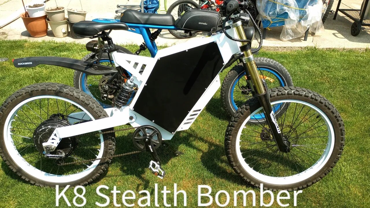 K8 STEALTH BOMBER ENDURO E-BIKE : NEW FAST RIDE ALONG IN CHICAGO : IN & OUT OF BIKE PATHS & STREETS!