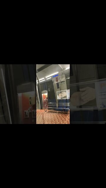 Montréal metro ding dong bell