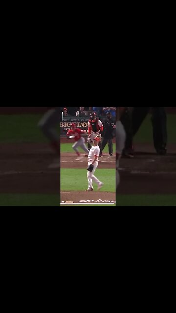 Thats brutal with 2 outs in the 9th #sportsbettingpicks #sportsbettingexpert #baseball #sports