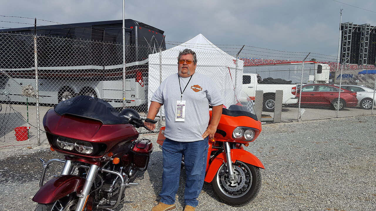 TALLADEGA RACE PIT ROW