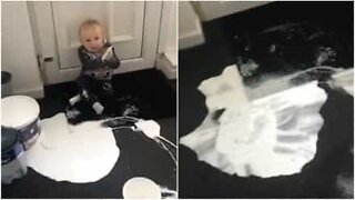 Vauva tuhoaa tuhannen punnan maton!