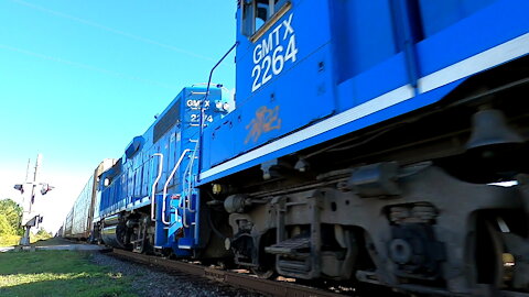 Westbound CN 397 Train CN 3142, CN 2852, GMTX 2264 & GMTX 2274 Engines In Ontario TRACK SIDE