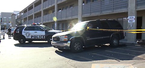 Vegas police credit strategy for peaceful end to nearly 30-hour hostage situation