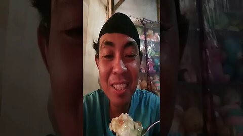 makan bubur buatan sendiri asin watu sahur