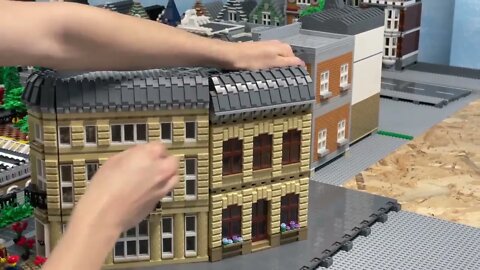 Cheating when building LEGO?! - Lego City Update