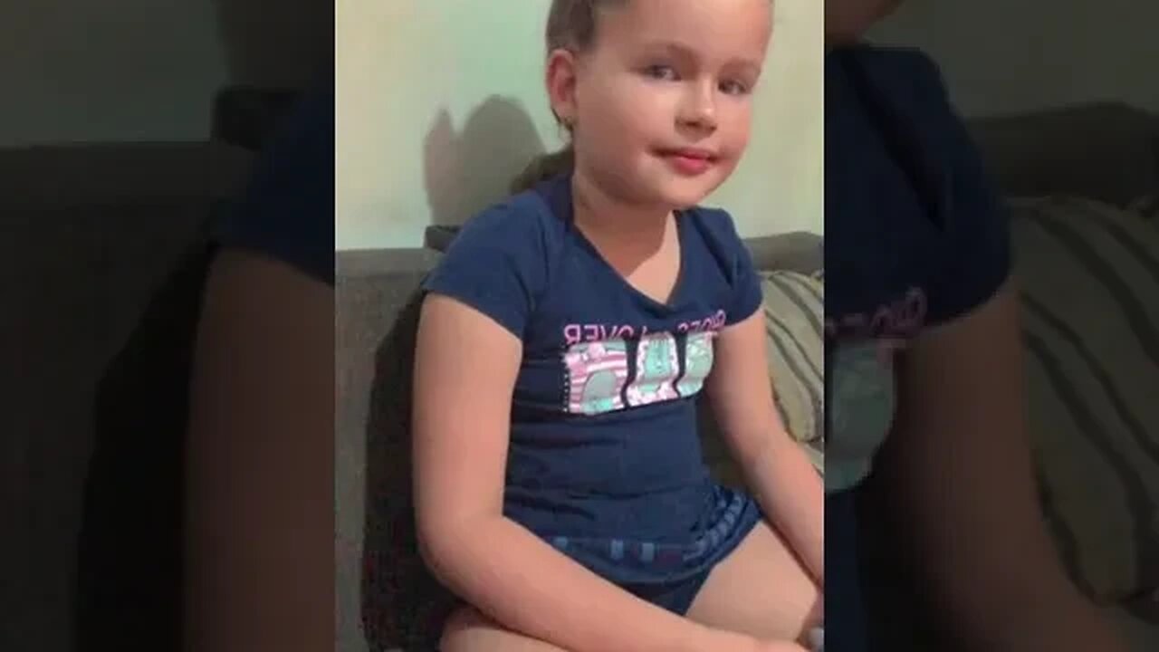 ELA NAO CONSEGUE PARAR #meme #infantil #viral #tiktok #ps5 #shorts