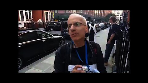 Lobbying Julian Assange last Friday 25/08/17, Part 1, 5 min video