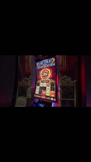 Omg!! MASSIVE LAST SPIN #casino #slots #gamingshorts