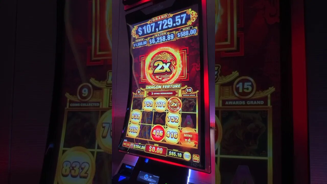 Omg!! MASSIVE LAST SPIN #casino #slots #gamingshorts