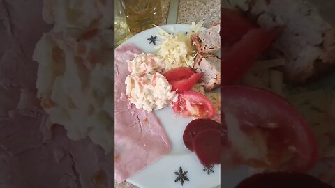 preps mostly done ✔️ waiting for the potatoes 🥔 to cook 🍳 😋 enjoy