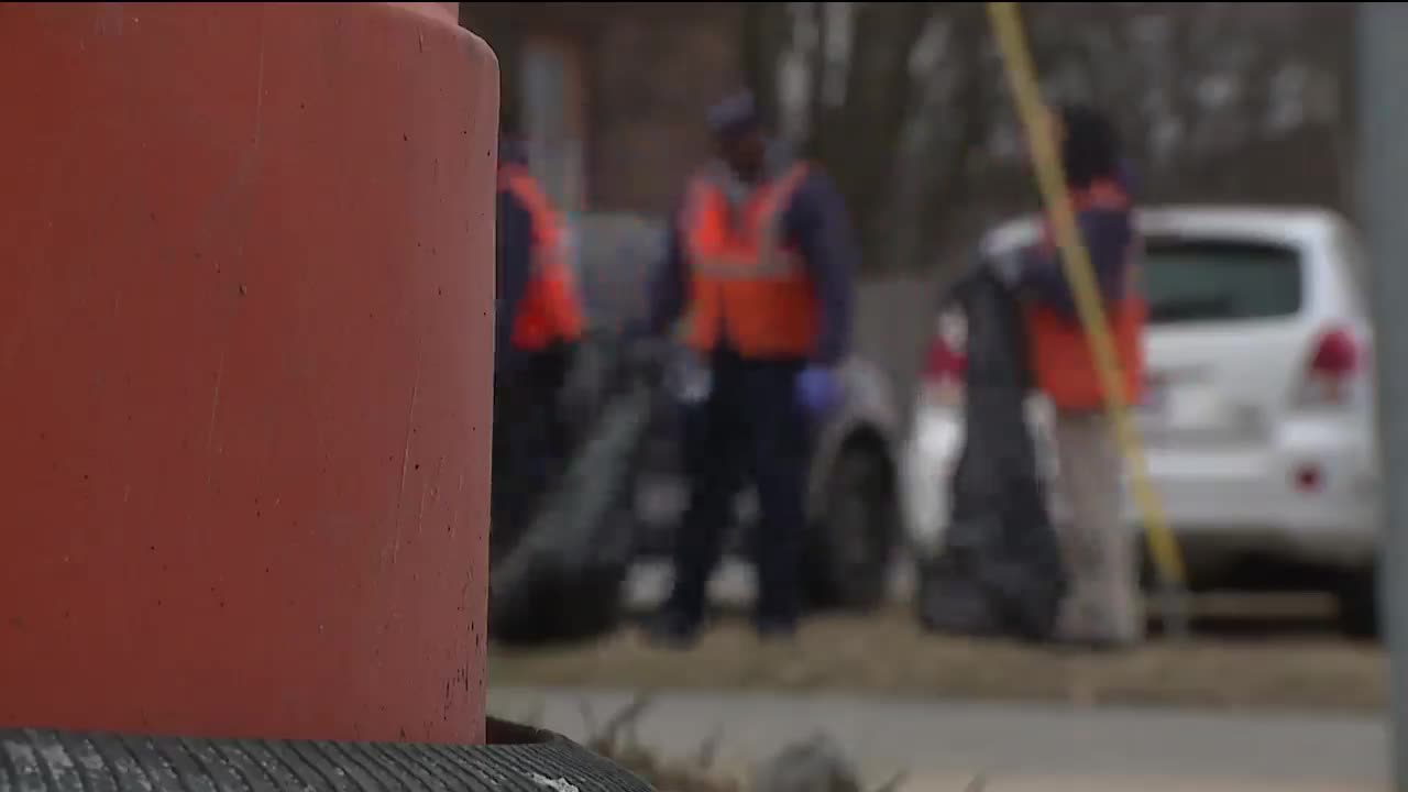 Northeast Ohio Regional Sewer District Ambassador Program cleans while lending a helping hand