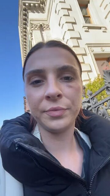 🤨 How much do you want to bet she’ll still vote Democrat?