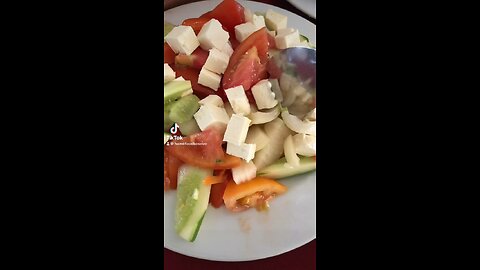 Fresh salad 🥗 with fresh meat 🥩 🤙