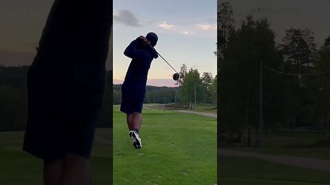 GOLF TiPS📌 focus on your aiming point, swing, and finish swing at aiming point🏌🏻‍♂️ #shorts