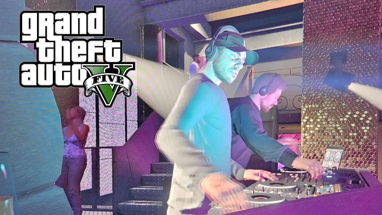 Prepping for a Heist 100 Follower Goal! - GTA V