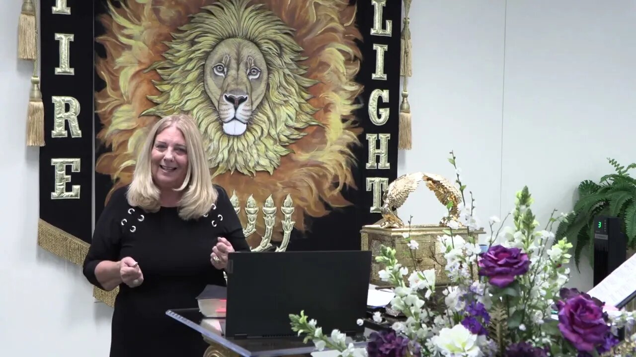 Ministers Flame of Fire - Deborah Morris