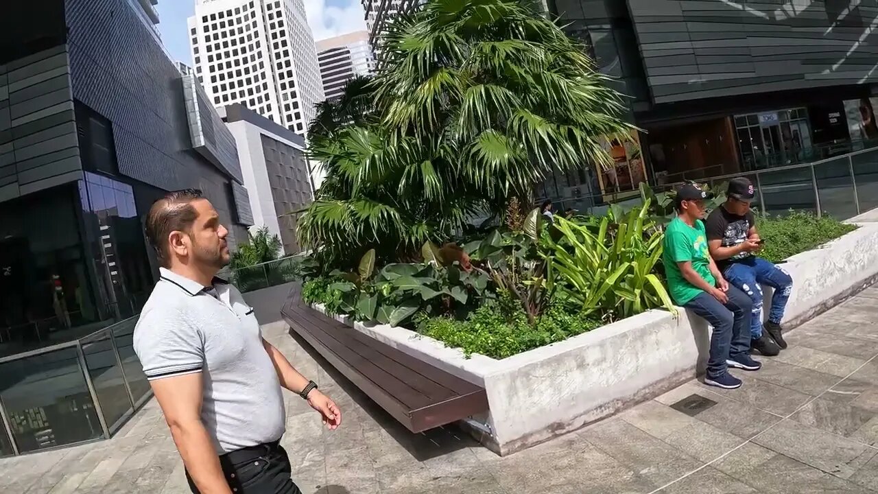 beautiful mall in Brickell miami