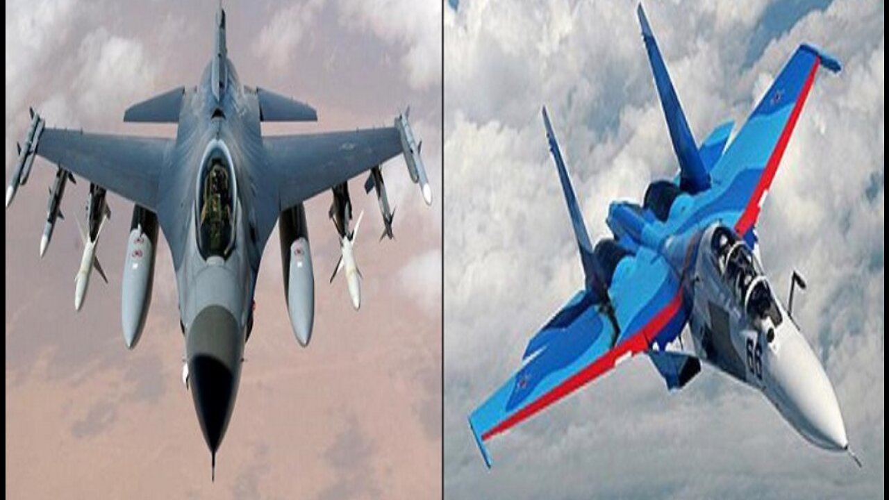 A real war between two Russian and Ukrainian planes and the destruction of the Ukrainian plane