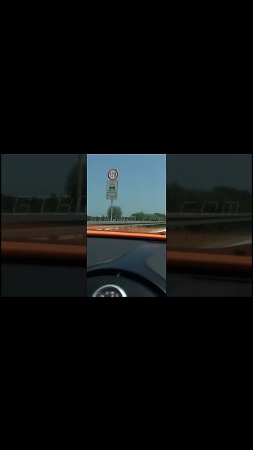 Welcome to Bugatti Airlines II you are now flying in a Veyron Vitesse over Berlin direction North.