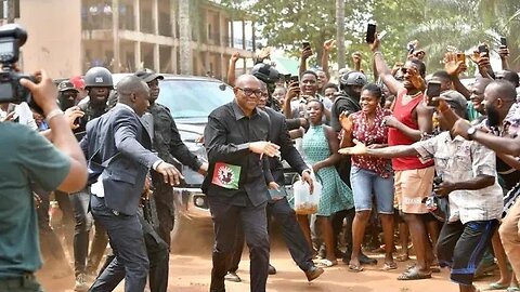 Anambra: Ovation as Peter Obi enters Soludo’s anniversary venue