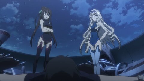 Infinite Stratos - training with Cecilia and Houki