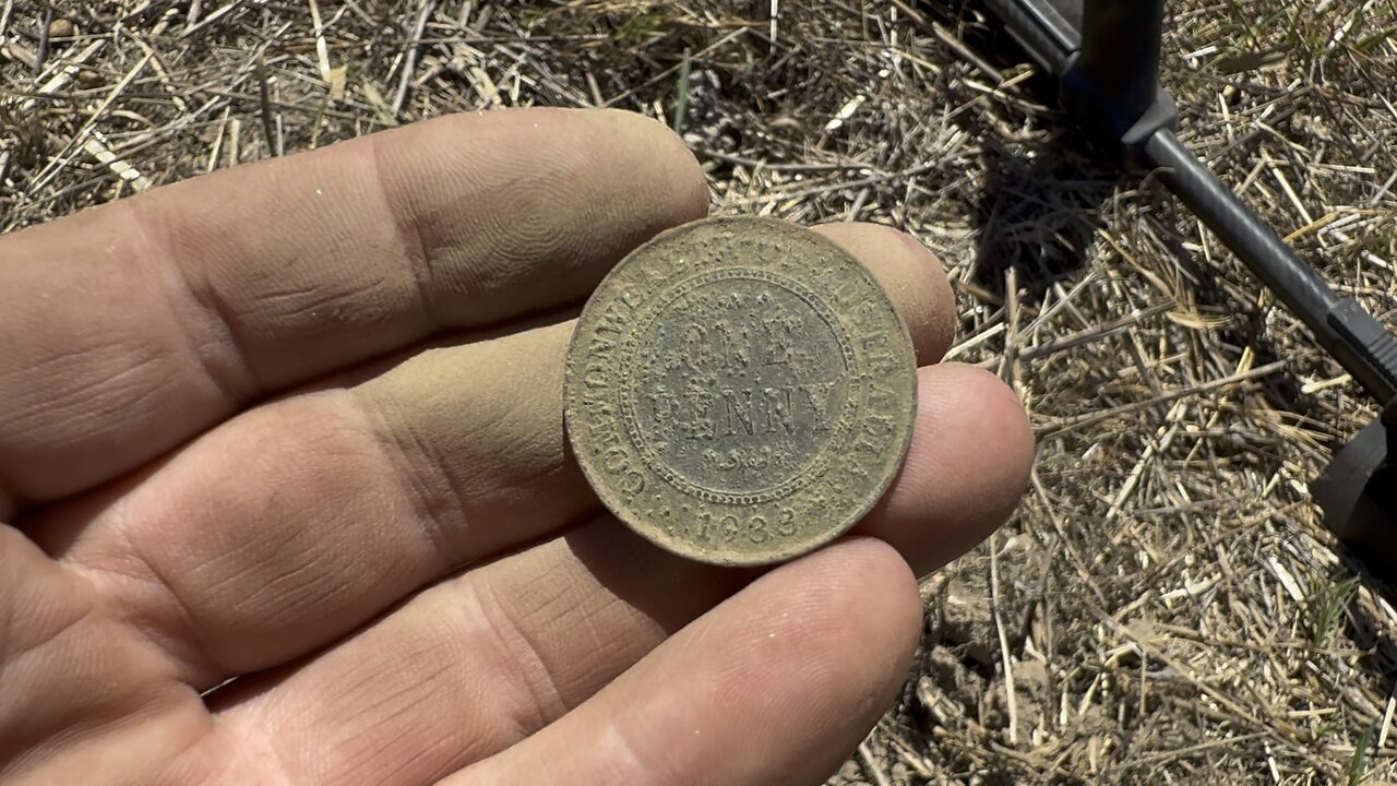 1933 Commonwealth Of Australia One Penny With Minelab