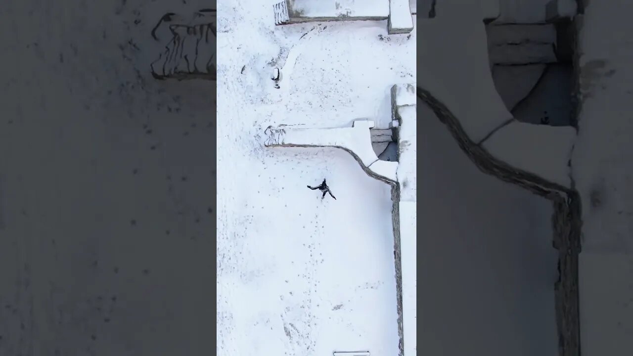 Parkour in Winter Be Like...