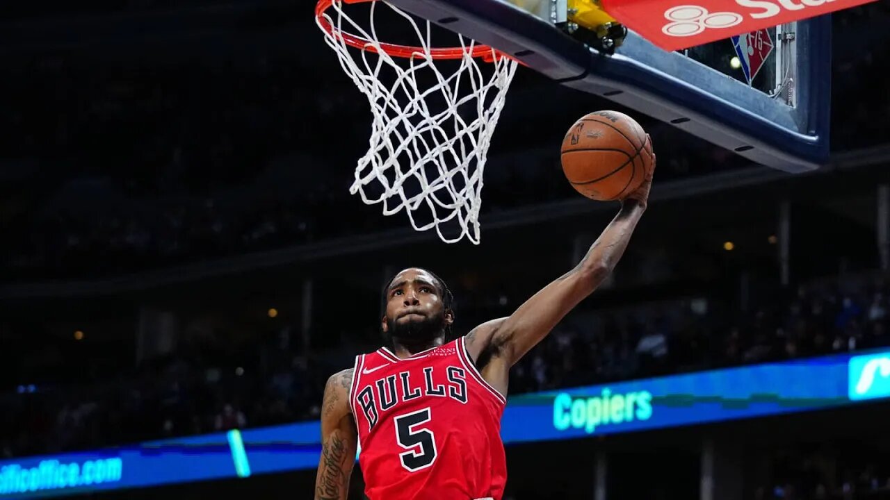 NBA Derrick Jones Left Tomahawk Dunk #chicagobulls
