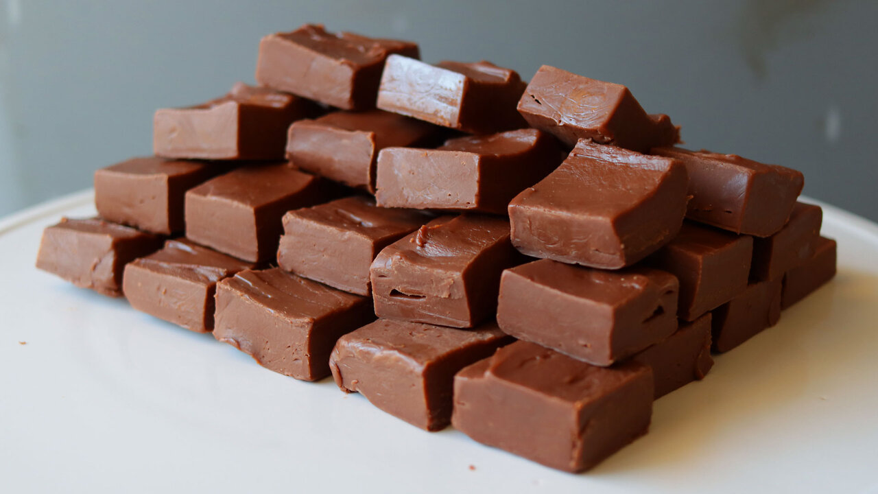 3-Ingredient Chocolate Fudge Recipe