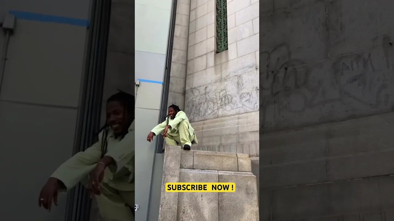 OMG!! hope he doesn’t JUMP !