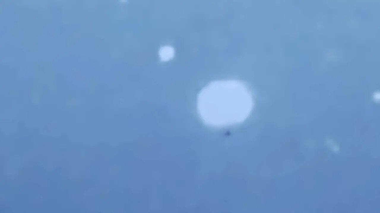 Close call Sphere UFO/ Commercial jet