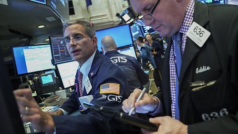 Dow Drops Again As Stock Market Slide Continues