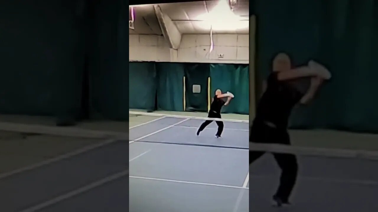 Backhand overhead winner