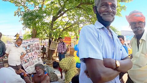Foreigner reacts to Indian street tattoo in Chennai 🇮🇳