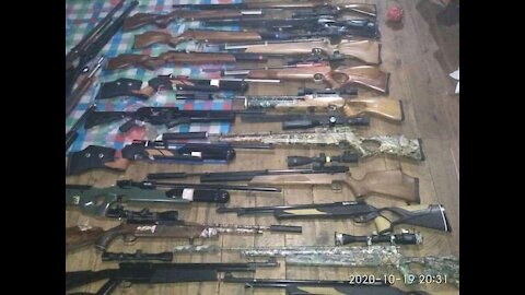 BERBURU bersama tim siput