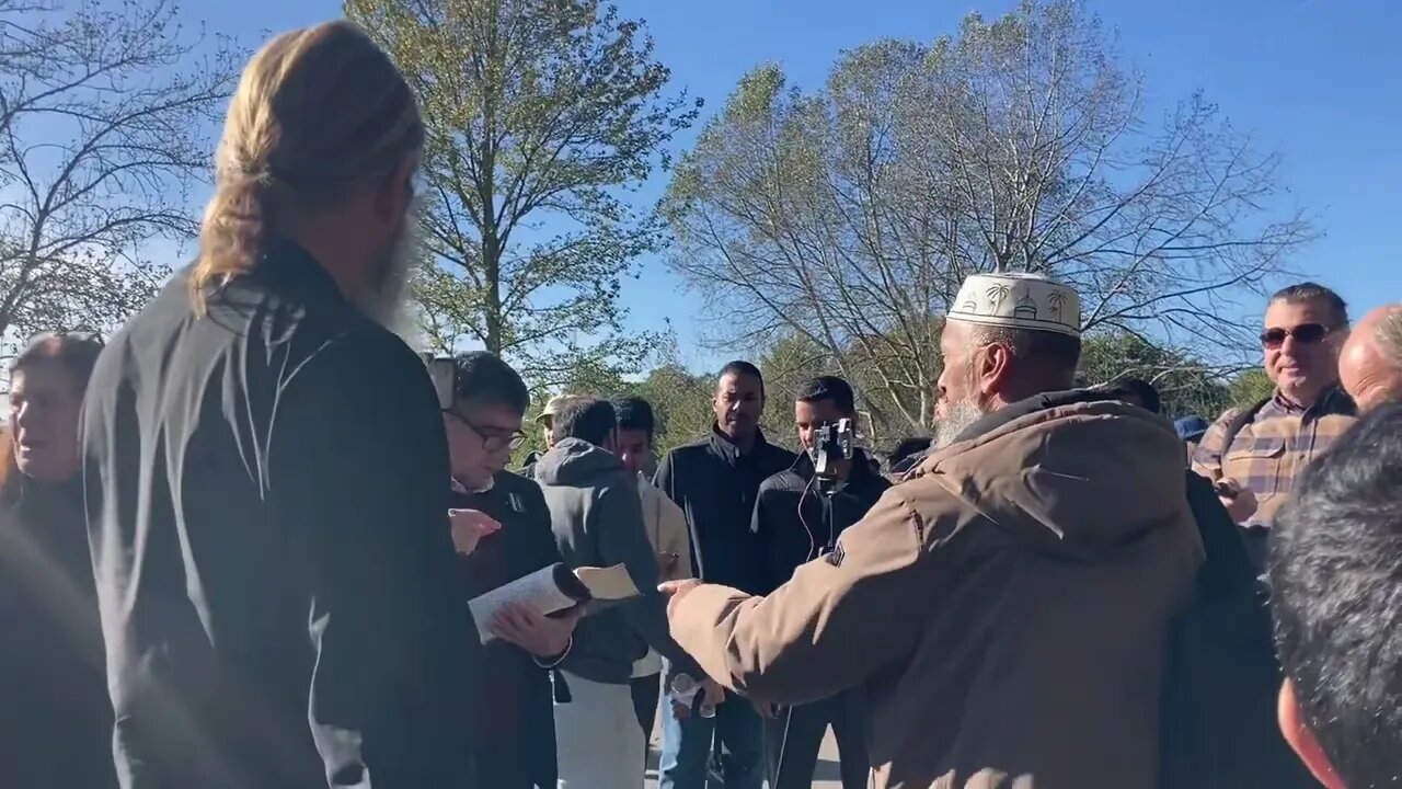 Uncle Usmaan defeating everyone. #speakercorner #hydepark