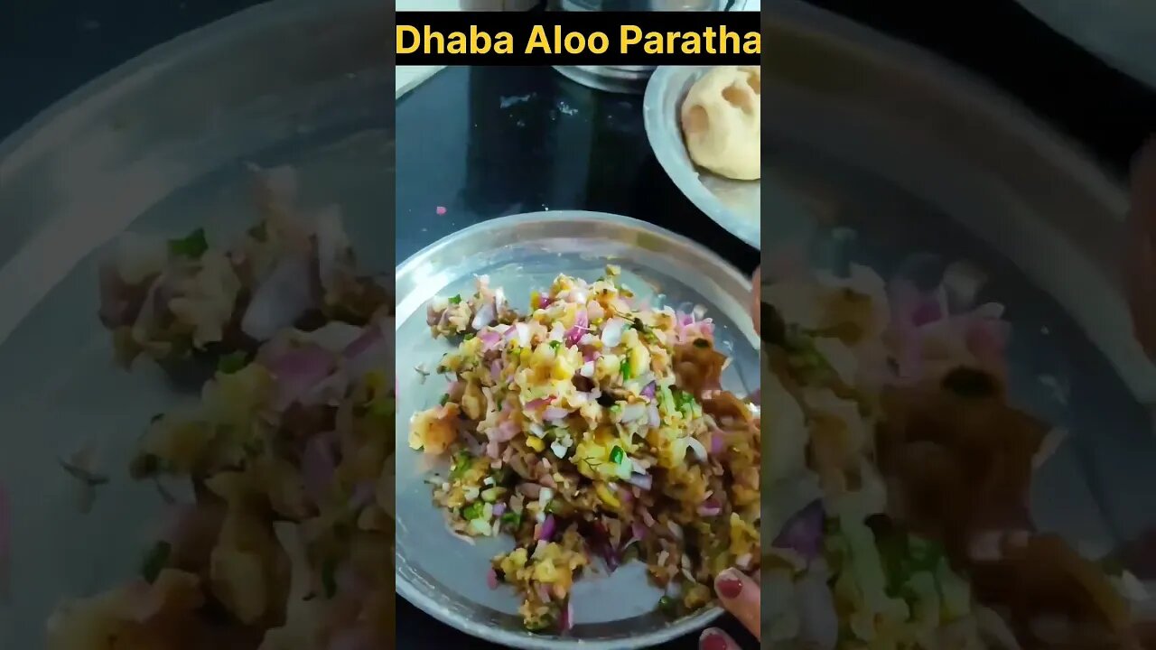 Easy "Dhaba Aloo Paratha" at home😋 | how to make Aloo paratha #shorts #alooparatha