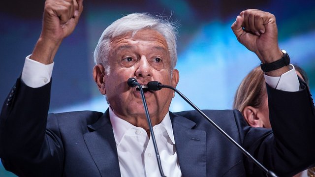 Mexican President-Elect, President Trump Have 'Respectful' Phone Call