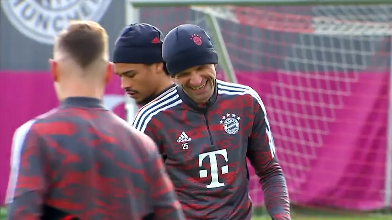 Bayern Munich players train ahead of Champions League match with PSG
