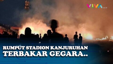 Rumput Stadion Kanjuruhan Terbakar Usai Peringati 1 Tahun Tragedi