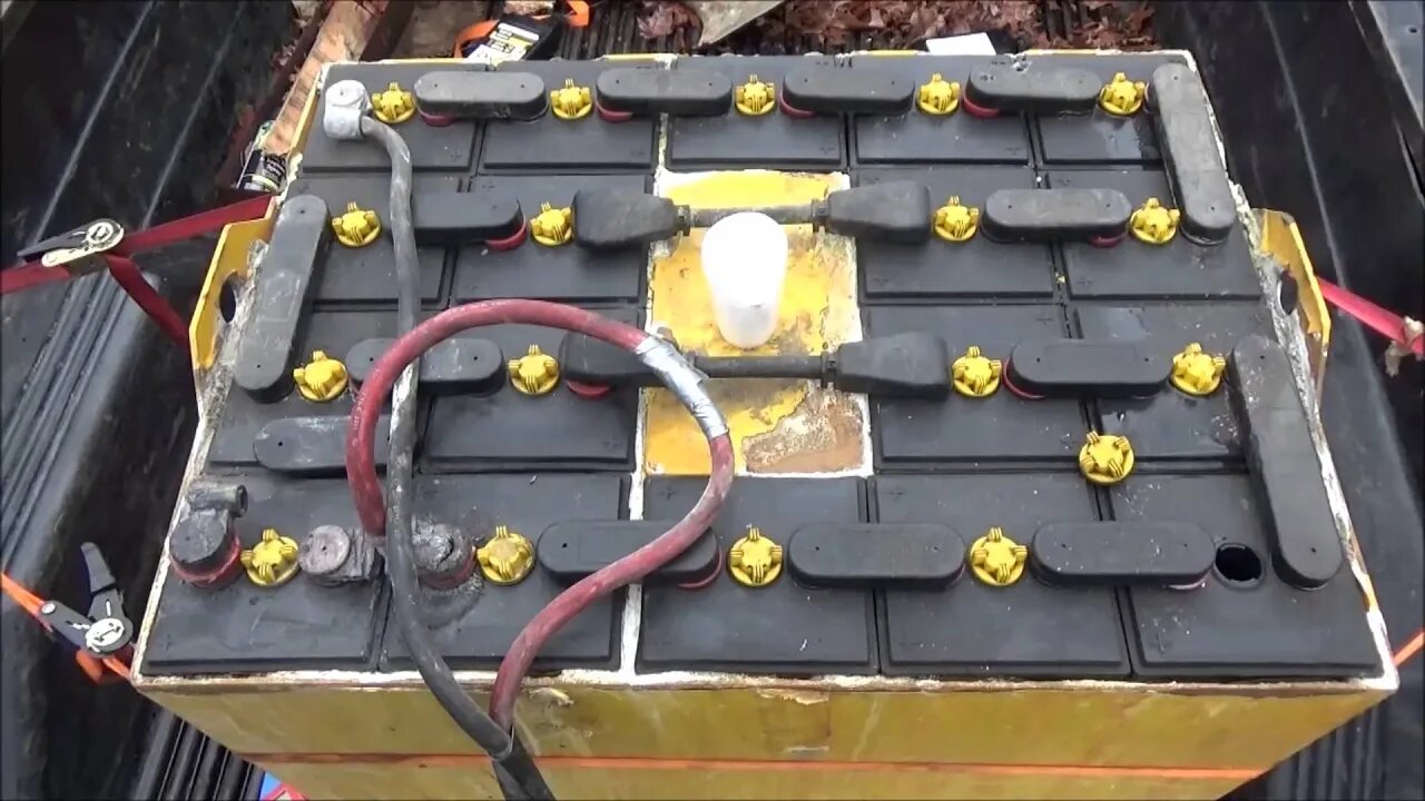 Servicing An Old Forklift Battery Pack For Off Grid Solar Home Use