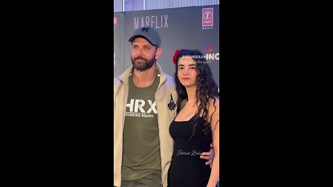 Hrithik Roshan with GF